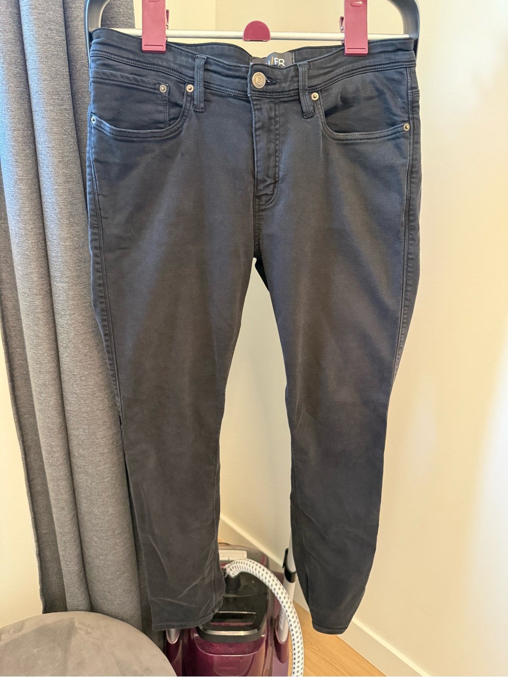 Men’s Black Slim Fit Jeans